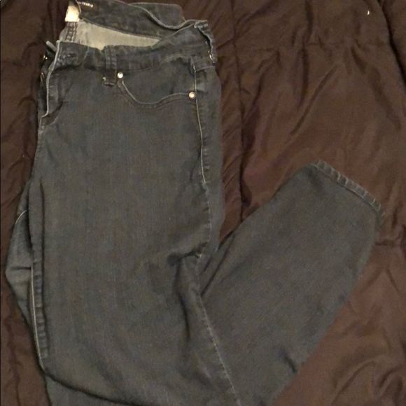 Torrid Skinny jeans - Picture 1 of 4